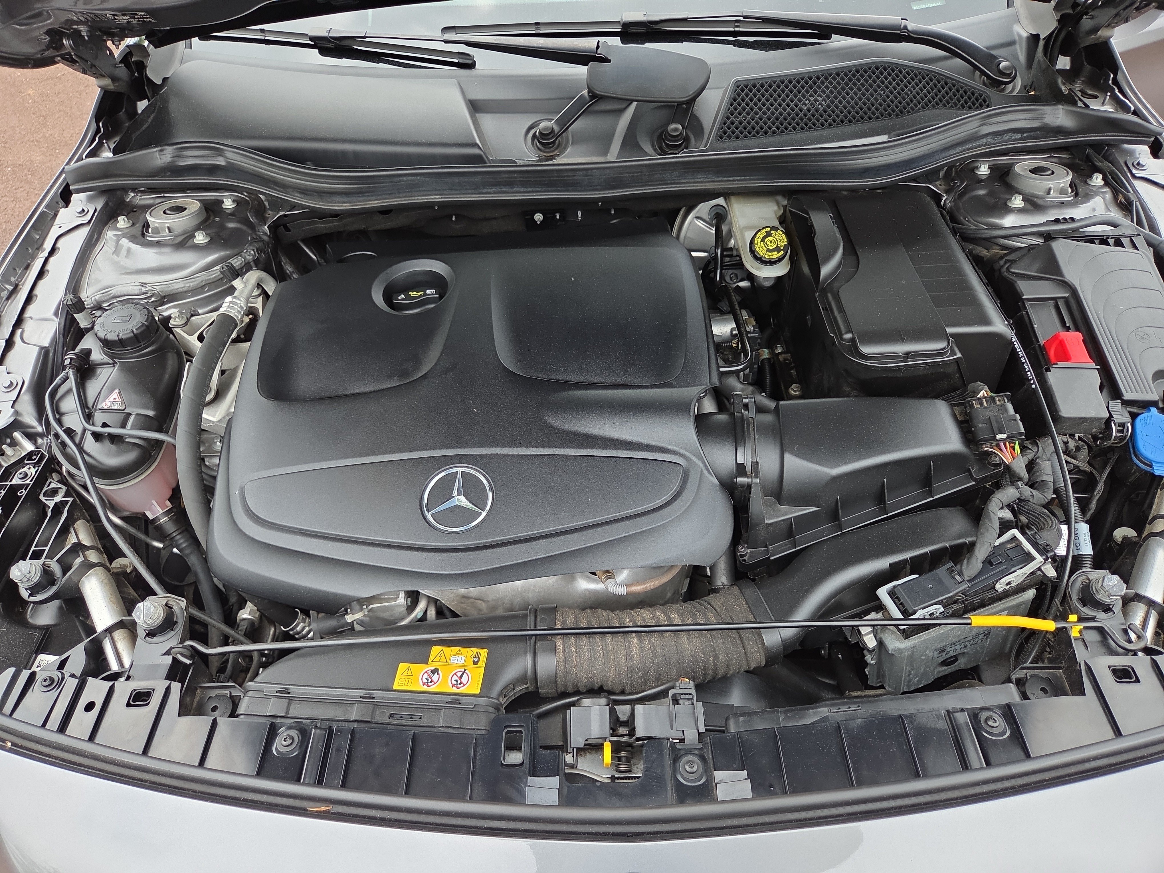 Used 2018 Mercedes-Benz GLA 250 4MATIC image 35