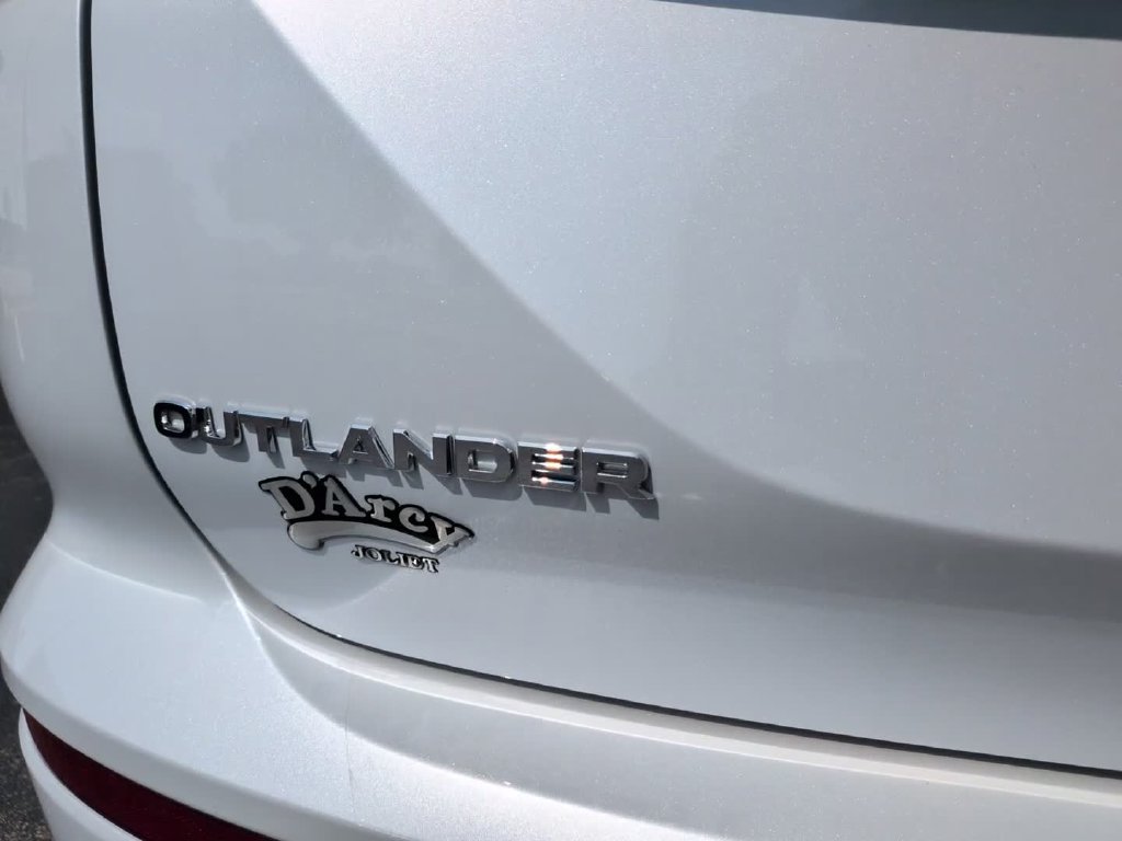 New 2026 Mitsubishi Outlander SE AWD/4WD image 10