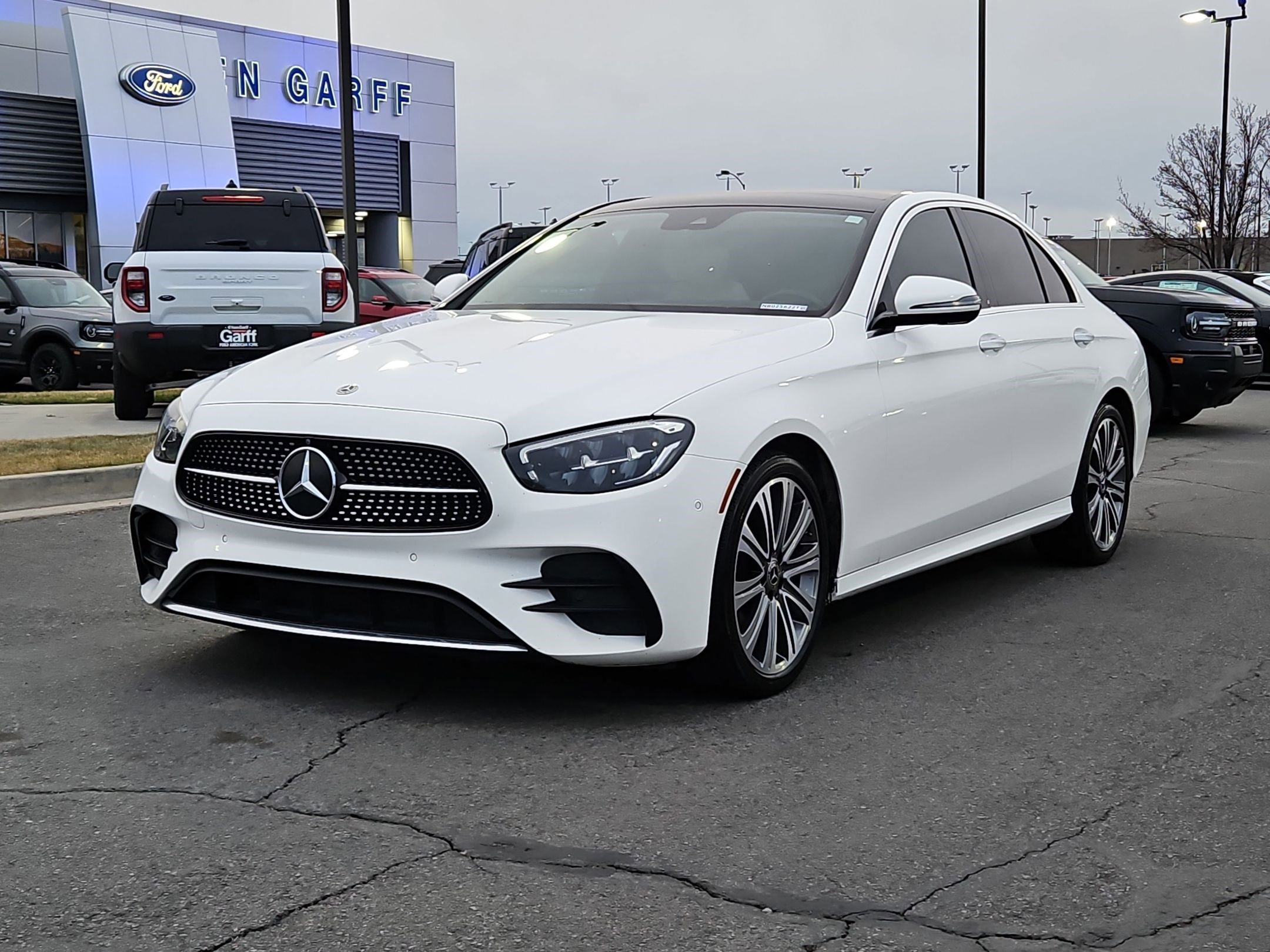 Used 2022 Mercedes-Benz E 350 4MATIC Sedan image 10