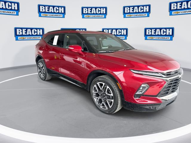 Used 2023 Chevrolet Blazer RS image 2