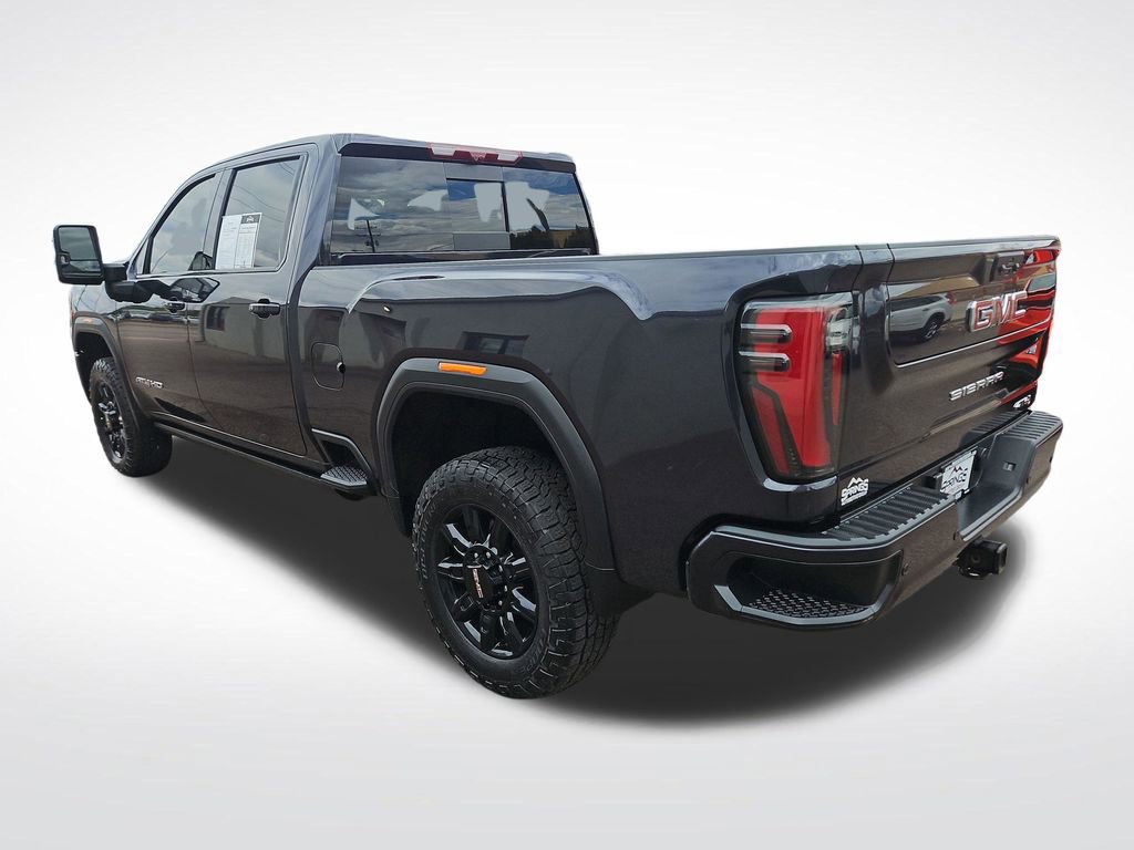 Used 2024 GMC Sierra 3500 AT4 w/ AT4 Premium Plus Package AWD/4WD image 3