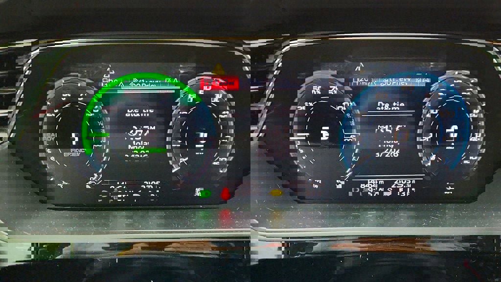 Used 2019 Audi e-tron Prestige w/ Prestige Package image 15