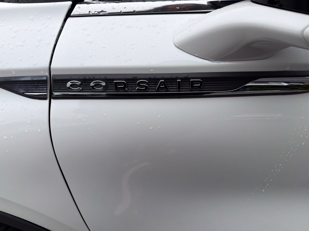 Used 2023 Lincoln Corsair AWD image 10