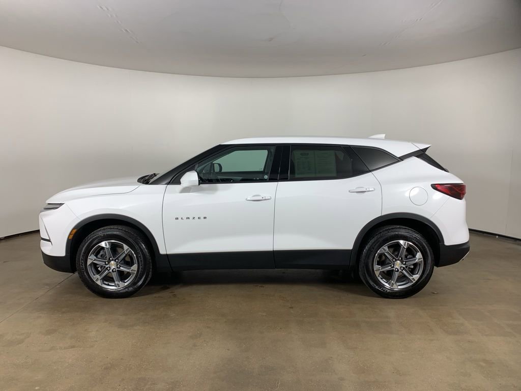 Used 2023 Chevrolet Blazer LT image 16