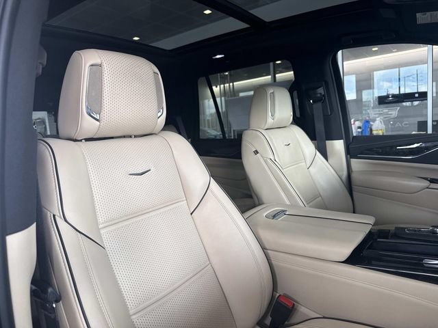 Certified 2024 Cadillac Escalade Premium Luxury w/ LPO, Floor Liner Package AWD/4WD image 52