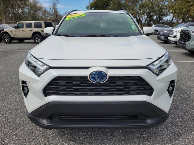 Used 2022 Toyota RAV4 XLE Premium image 15