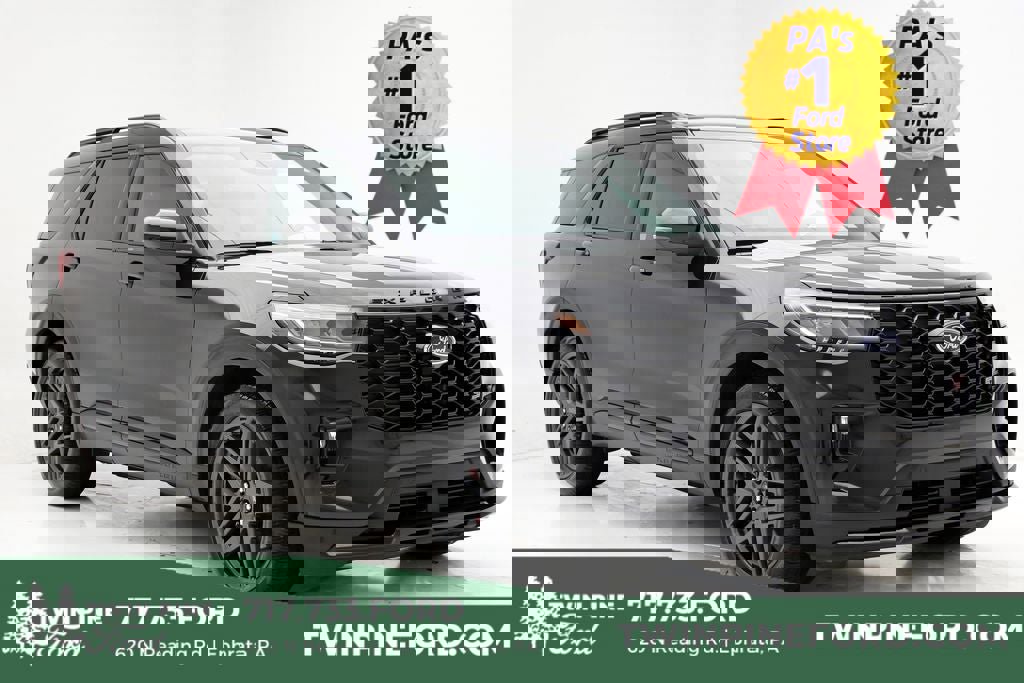 Used 2025 Ford Explorer ST image 1
