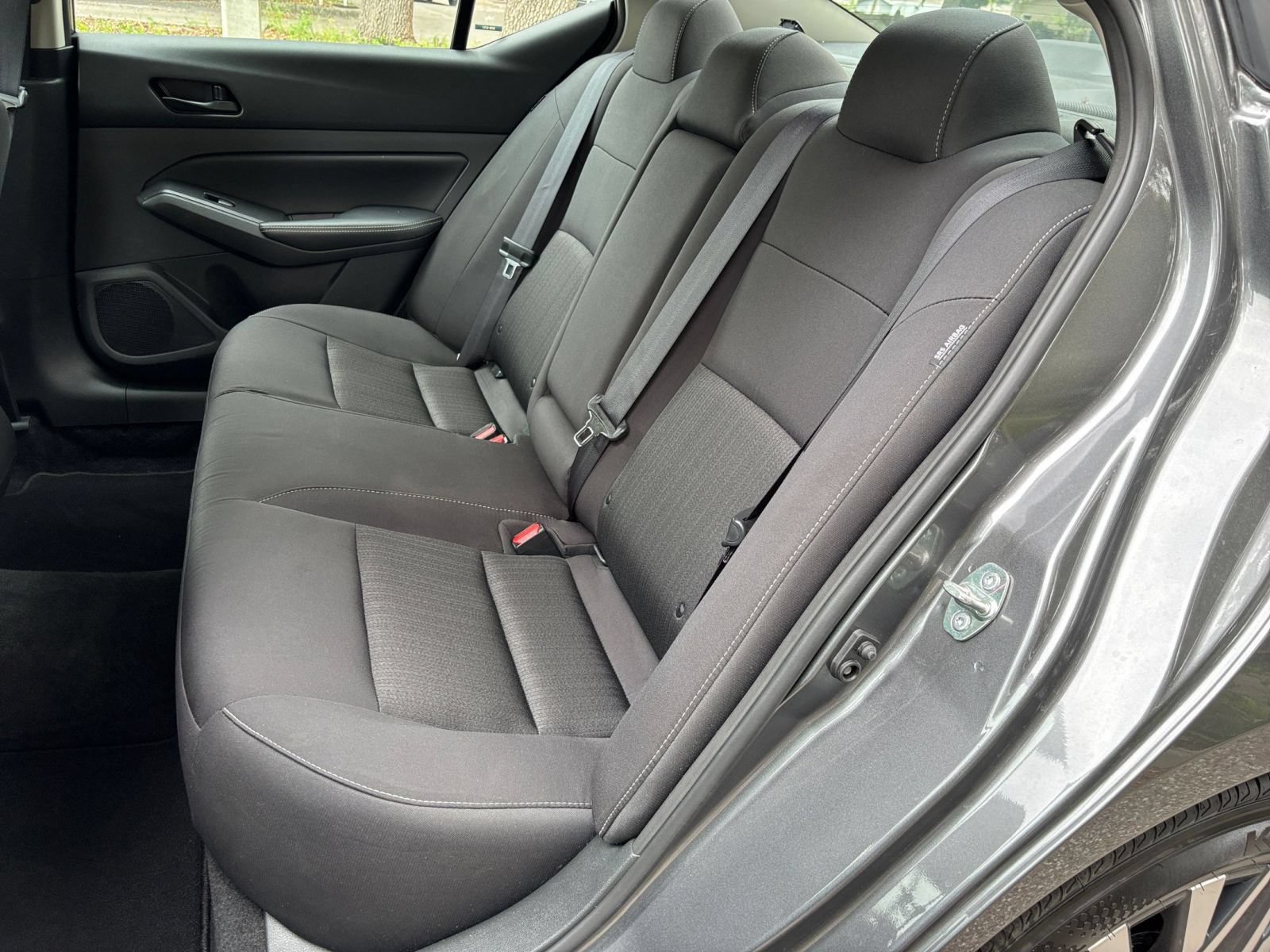 Used 2025 Nissan Altima 2.5 SV FWD image 39