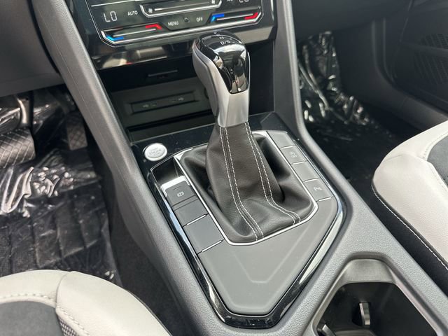New 2026 Volkswagen Taos SE image 20