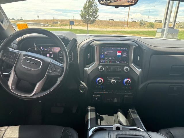 Certified 2022 GMC Sierra 2500 Denali w/ Denali Ultimate Package AWD/4WD image 12