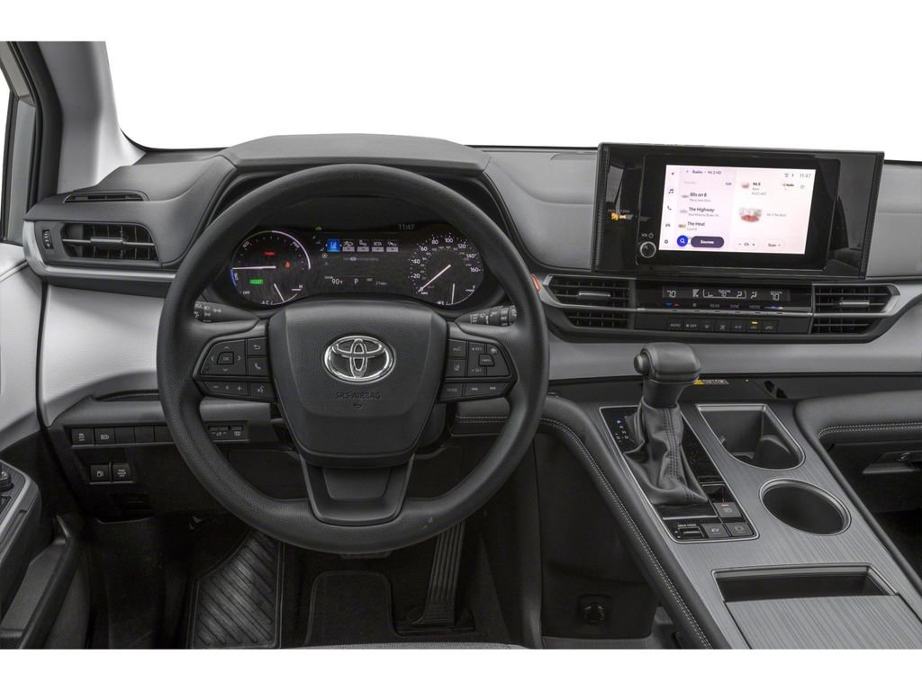 New 2025 Toyota Sienna LE image 4