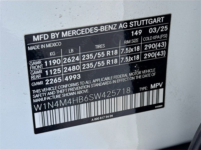 Certified 2025 Mercedes-Benz GLB 250 4MATIC image 33