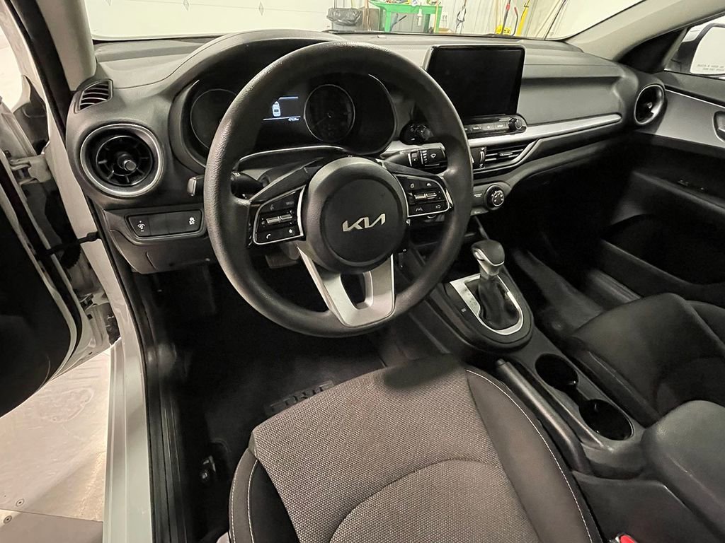 Used 2023 Kia Forte LXS image 20