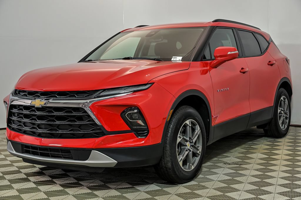Used 2024 Chevrolet Blazer LT w/ LPO, Floor Liner Package FWD image 5