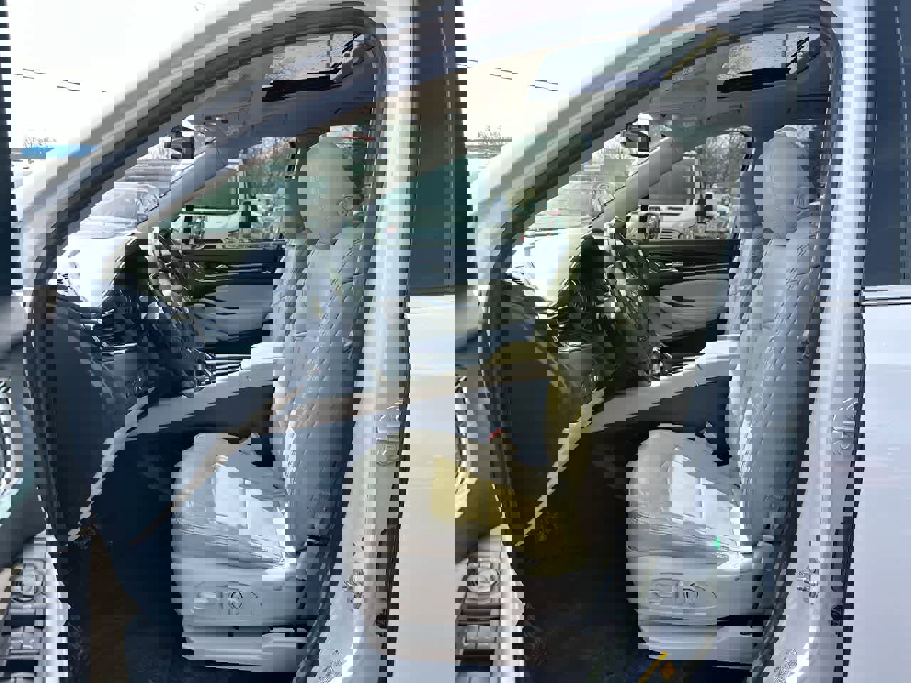 Used 2019 Buick Enclave Essence image 21