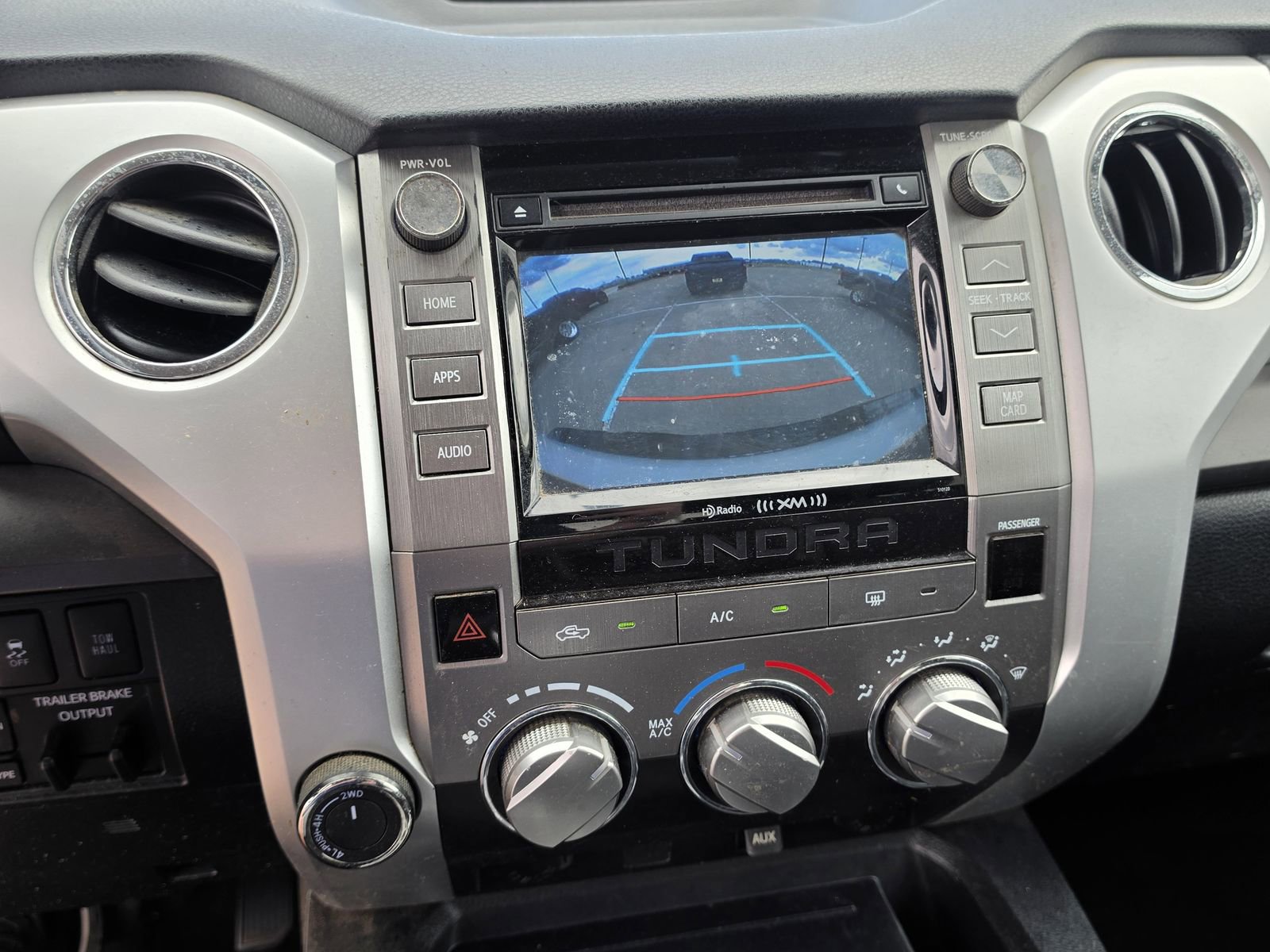 Used 2017 Toyota Tundra SR5 image 10