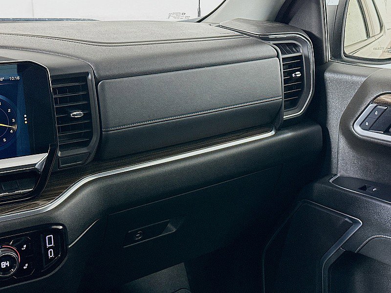 Used 2025 Chevrolet Silverado 1500 LT image 21