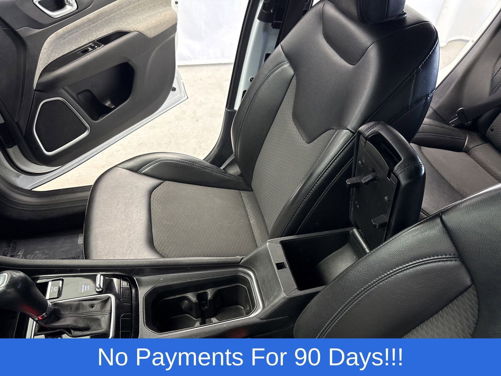 Used 2023 Jeep Compass Latitude AWD/4WD image 21