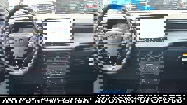 New 2026 Ford Maverick XLT w/ XLT Luxury Package image 6