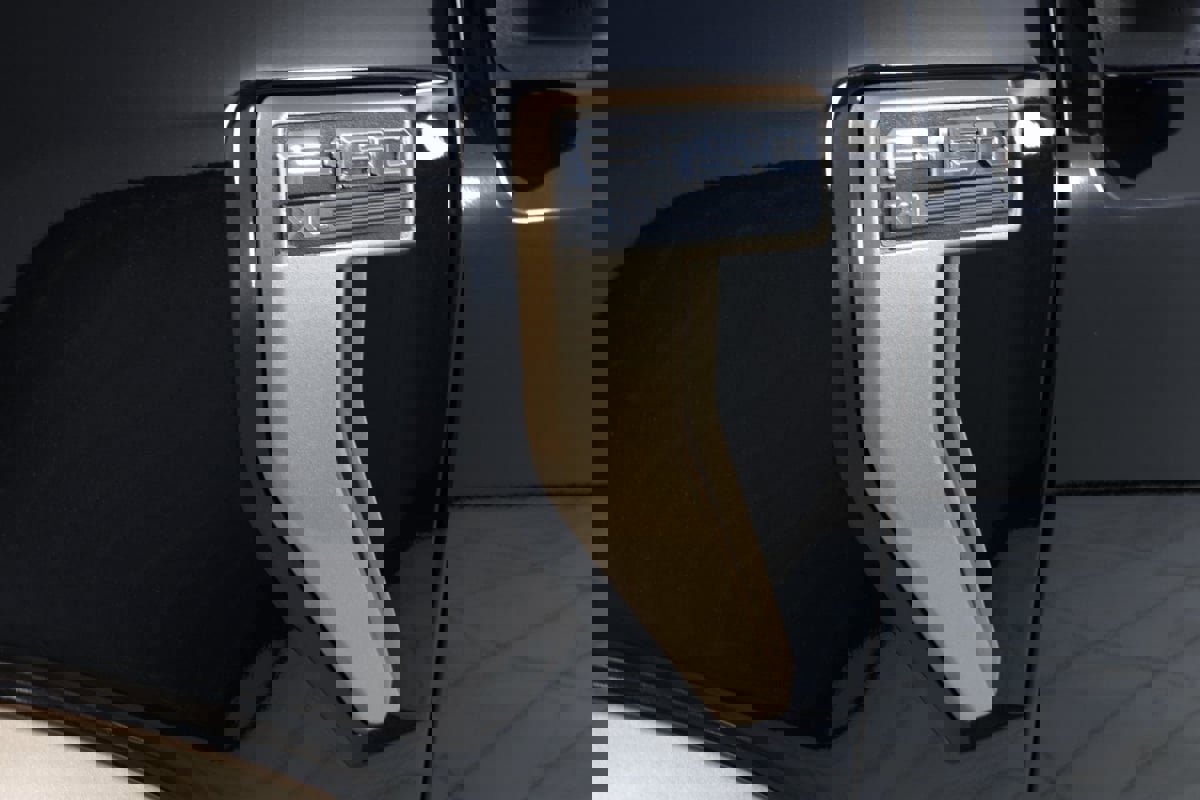 Used 2024 Ford F150 XL w/ Equipment Group 103A High AWD/4WD image 14