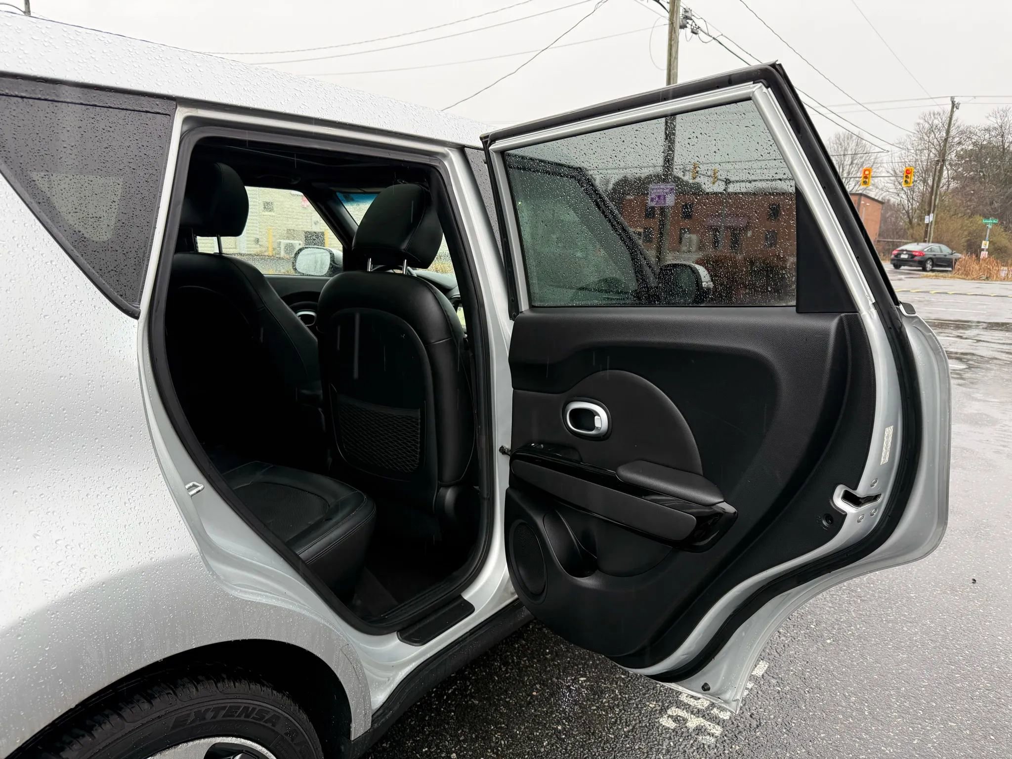 Used 2015 Kia Soul ! w/ Sun & Sound Package image 36