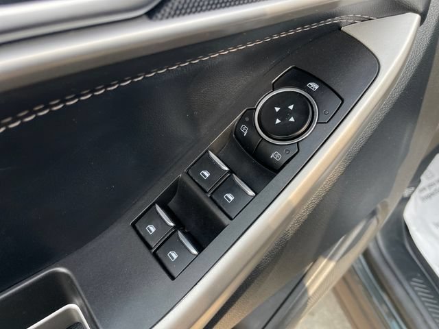 Used 2023 Ford Explorer XLT w/ Equipment Group 202A AWD/4WD image 21
