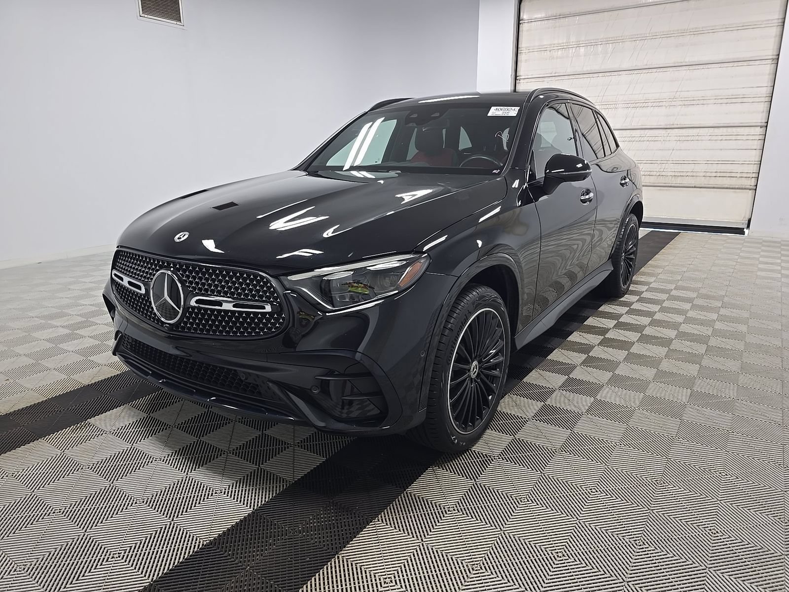 Used 2024 Mercedes-Benz GLC 300