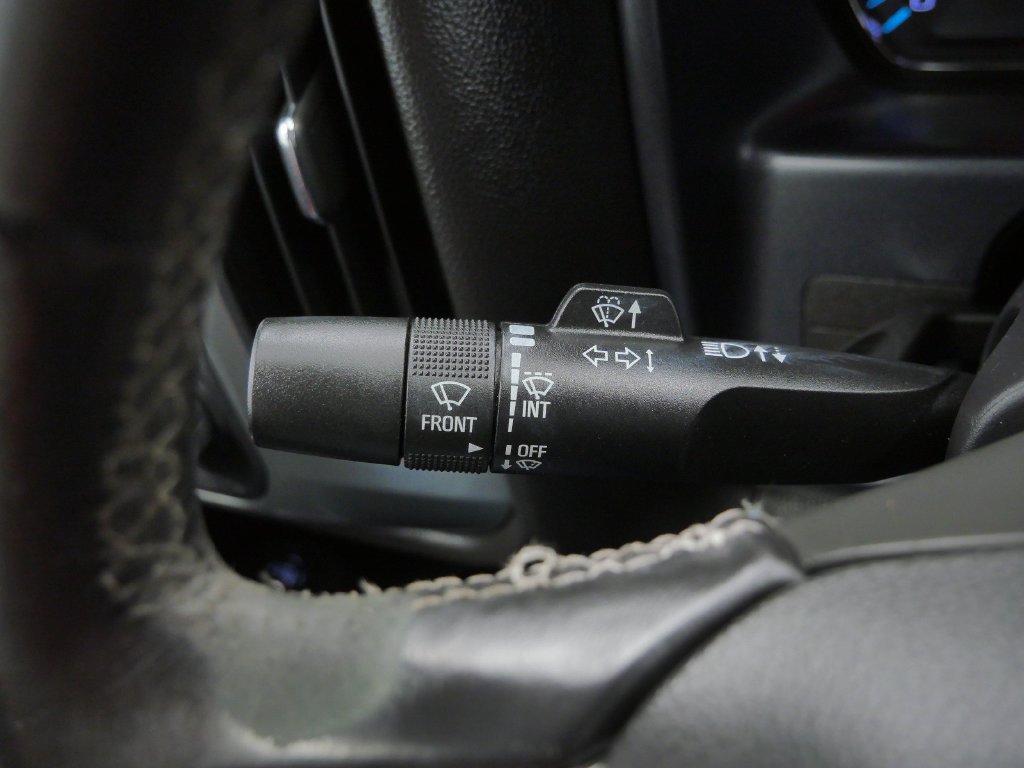 Used 2015 Chevrolet Silverado 1500 LT w/ LT Convenience Package AWD/4WD image 19