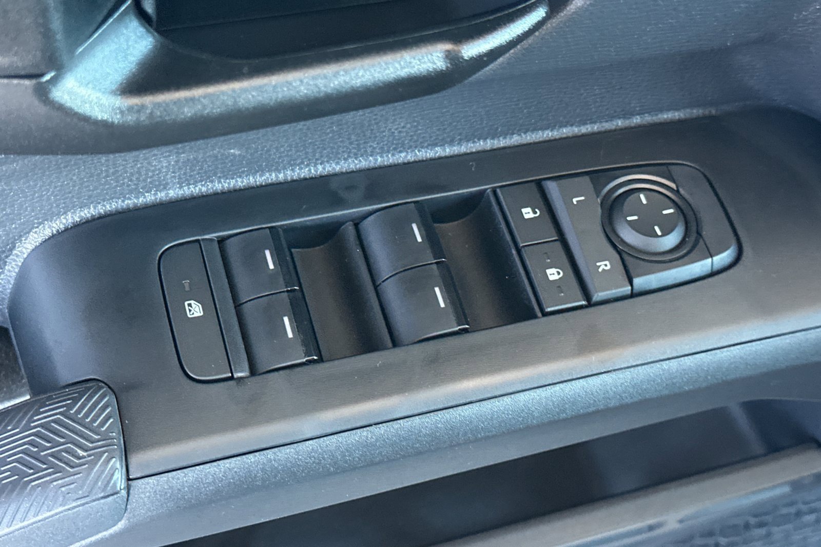 New 2026 Toyota Tacoma SR5 image 12