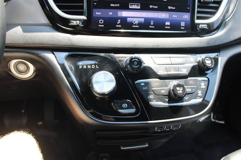 Used 2025 Chrysler Pacifica Select FWD image 21