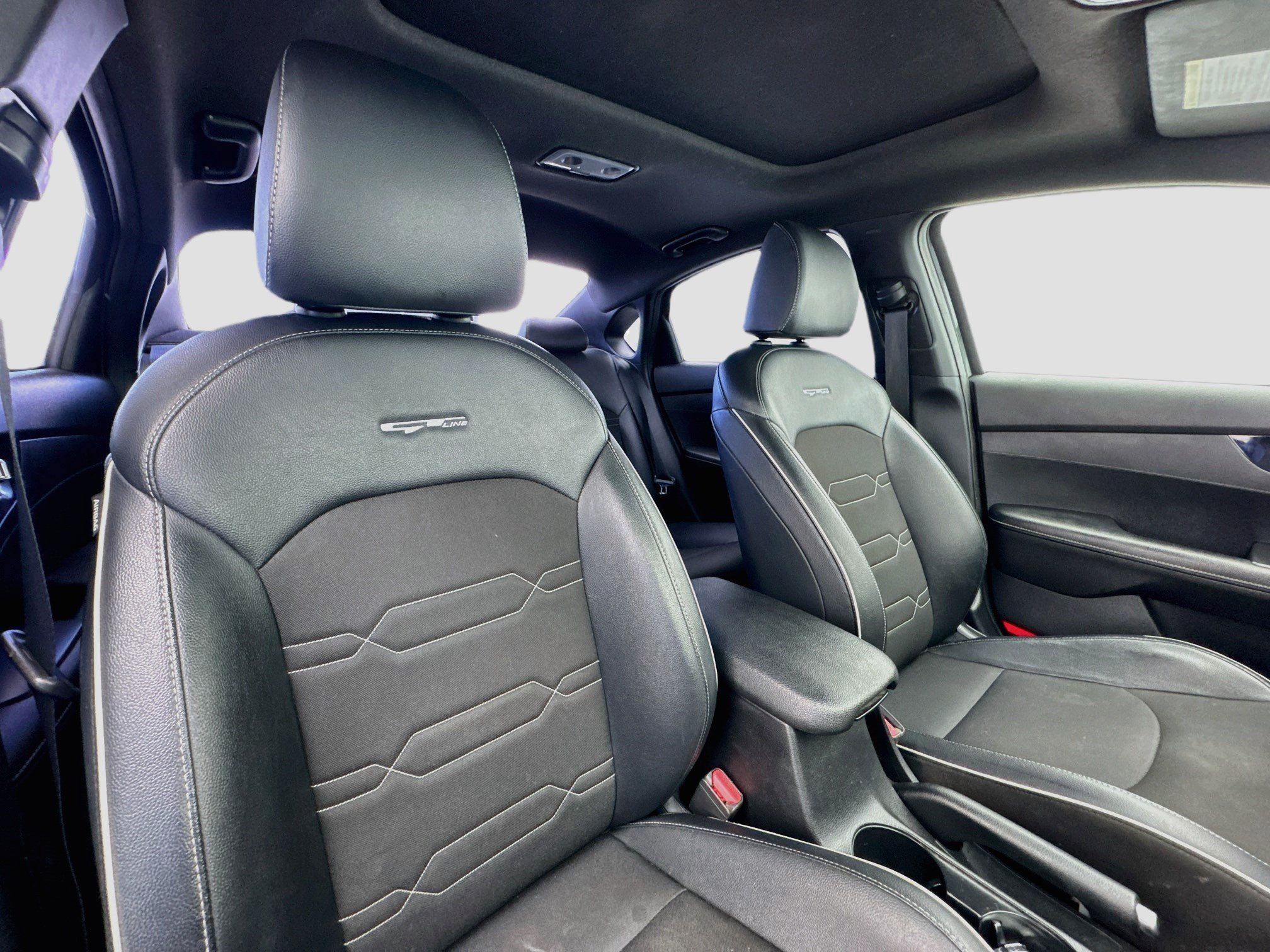 Used 2020 Kia Forte GT-Line w/ GT-Line Premium Package FWD image 19