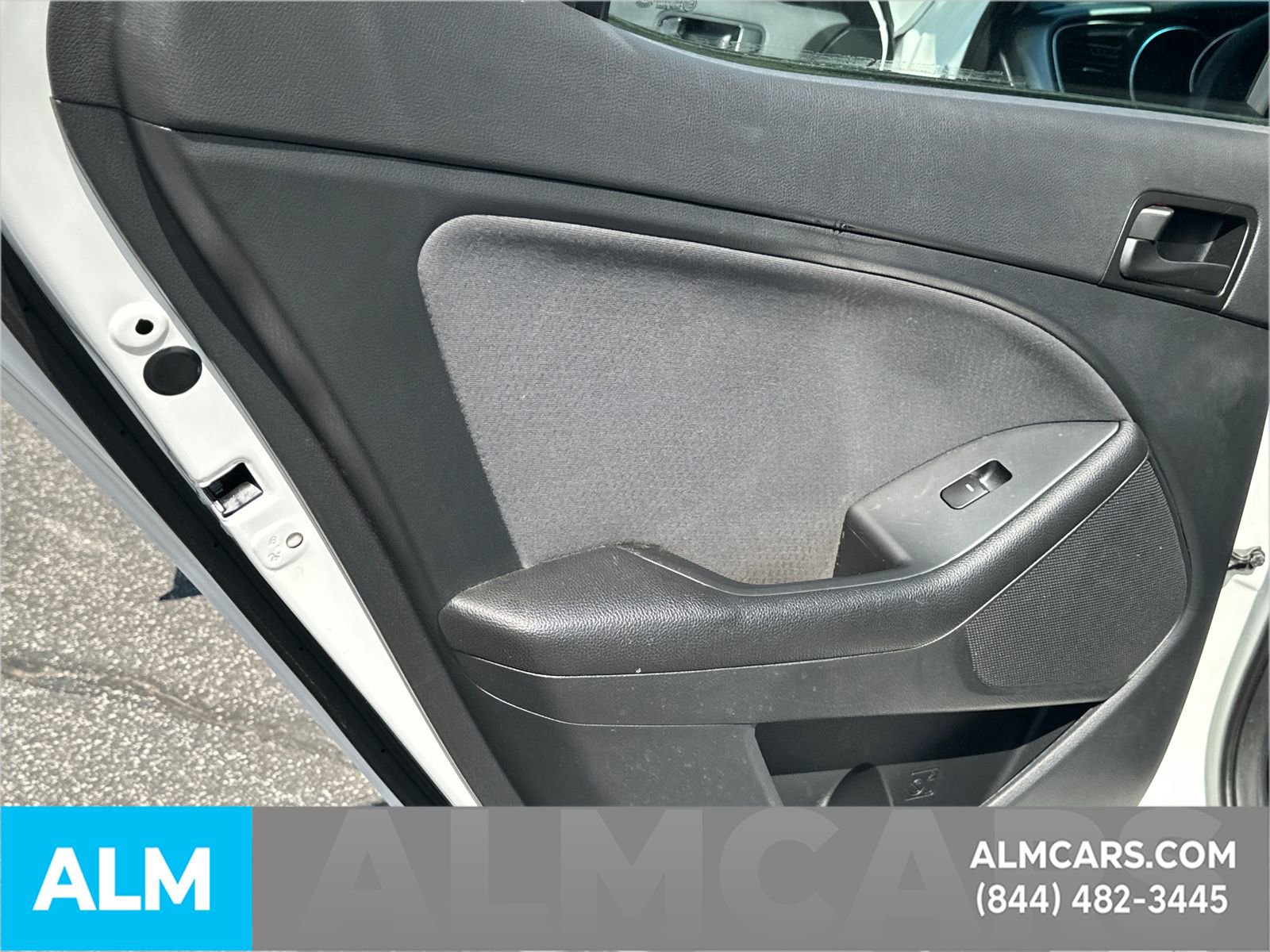 Used 2015 Kia Optima LX FWD image 14