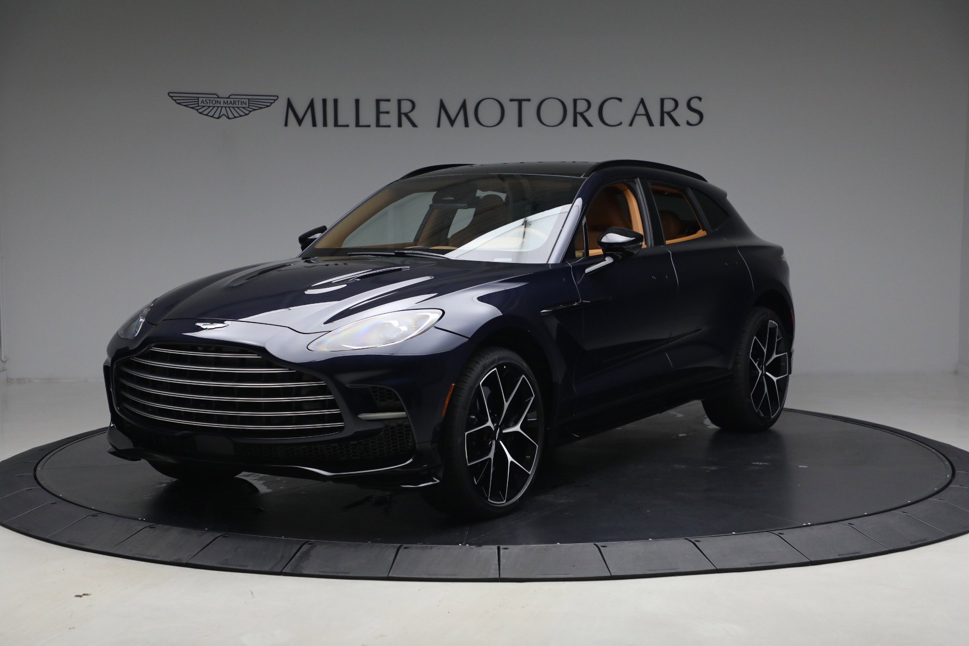 New 2026 Aston Martin DBX 707 AWD/4WD image 1