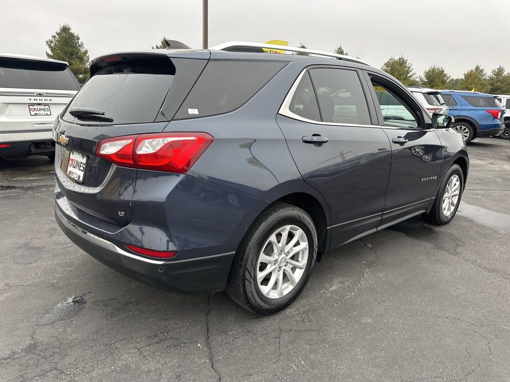 Used 2018 Chevrolet Equinox LT w/ Sun & Infotainment Package FWD image 10