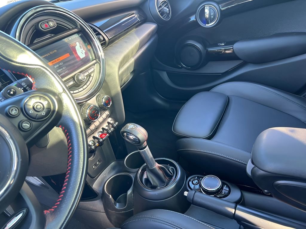 Used 2019 MINI Cooper S image 14