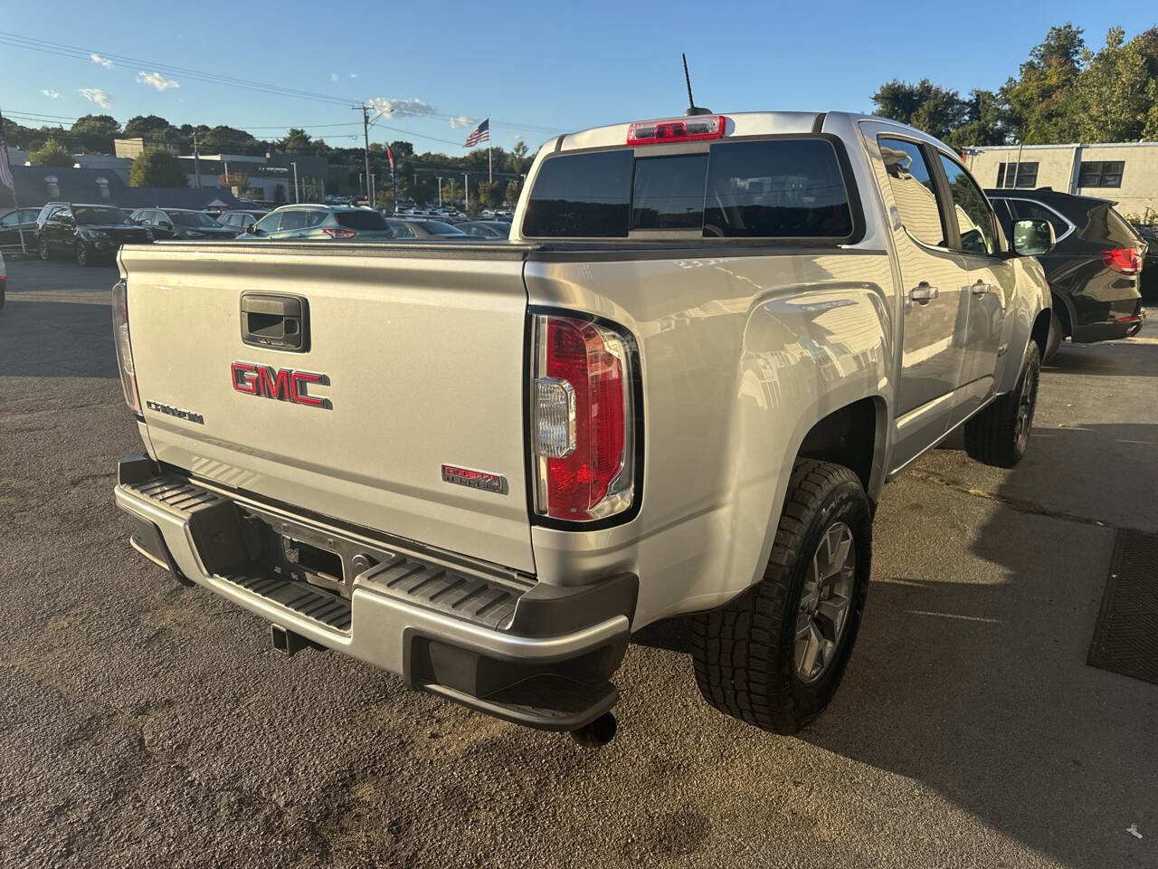 Used 2017 GMC Canyon SLE w/ All Terrain Package image 11