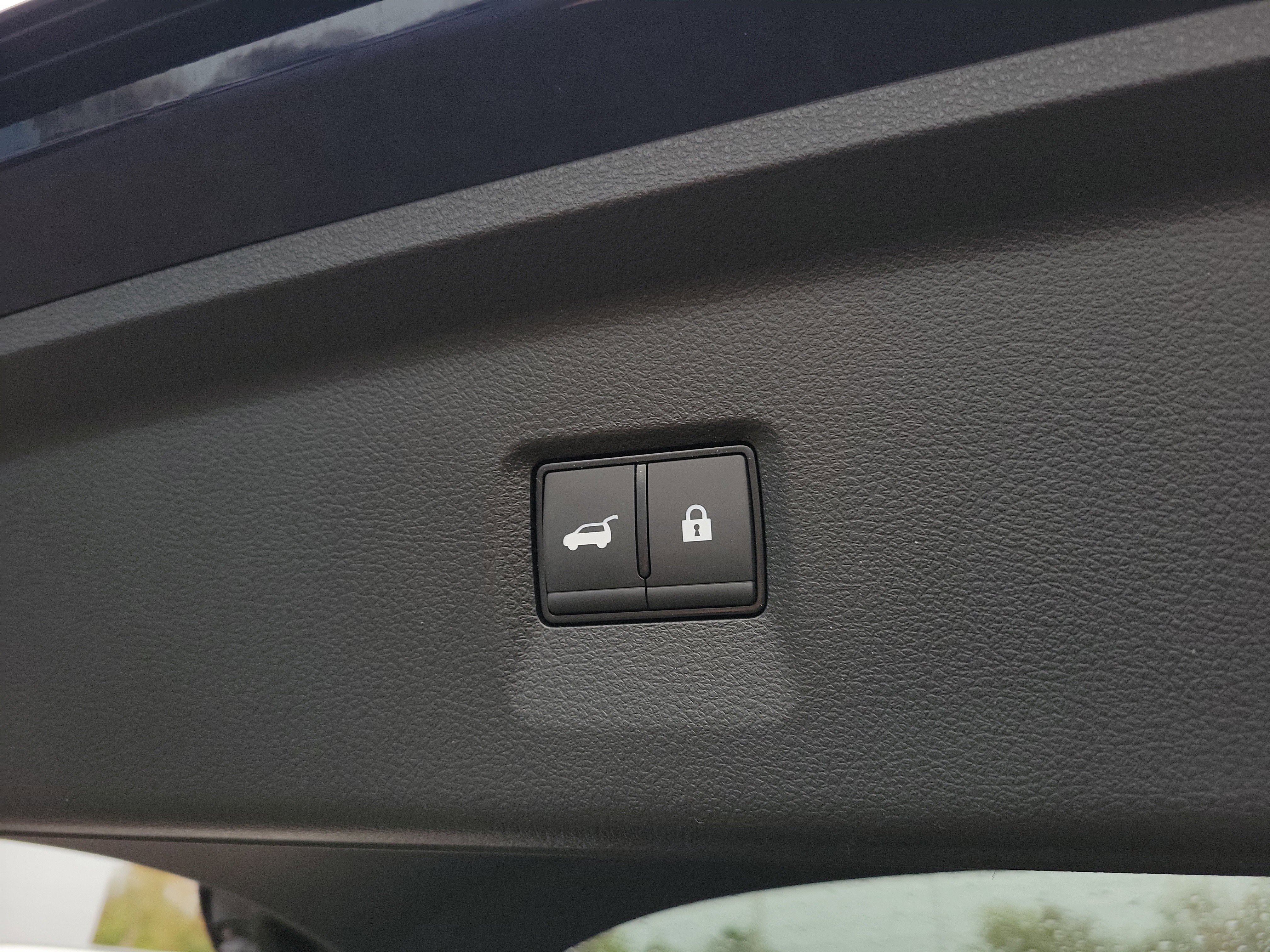 New 2026 INFINITI QX60 Sport w/ Dark Cargo Package image 29