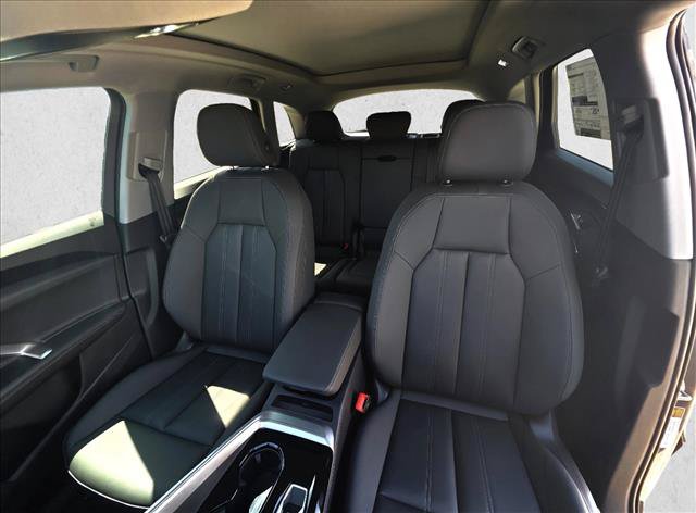 New 2025 Audi Q5 Premium w/ Convenience Package AWD/4WD image 15