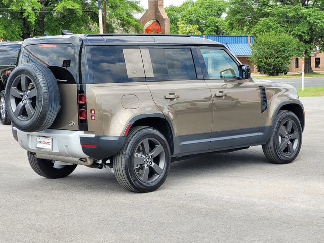 Used 2020 Land Rover Defender 110 SE image 4