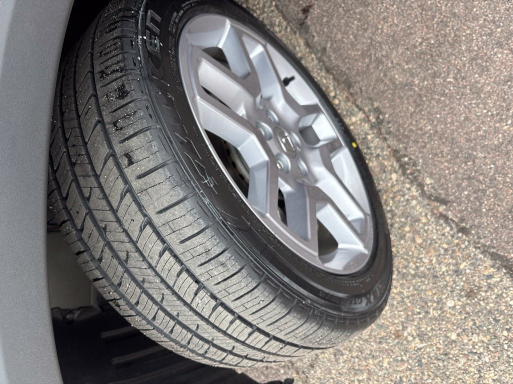 Used 2024 Honda Passport EX-L image 10
