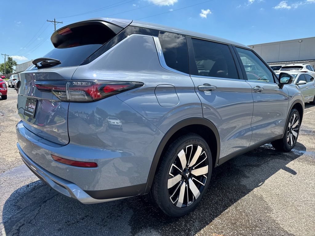 New 2026 Mitsubishi Outlander SE FWD image 4