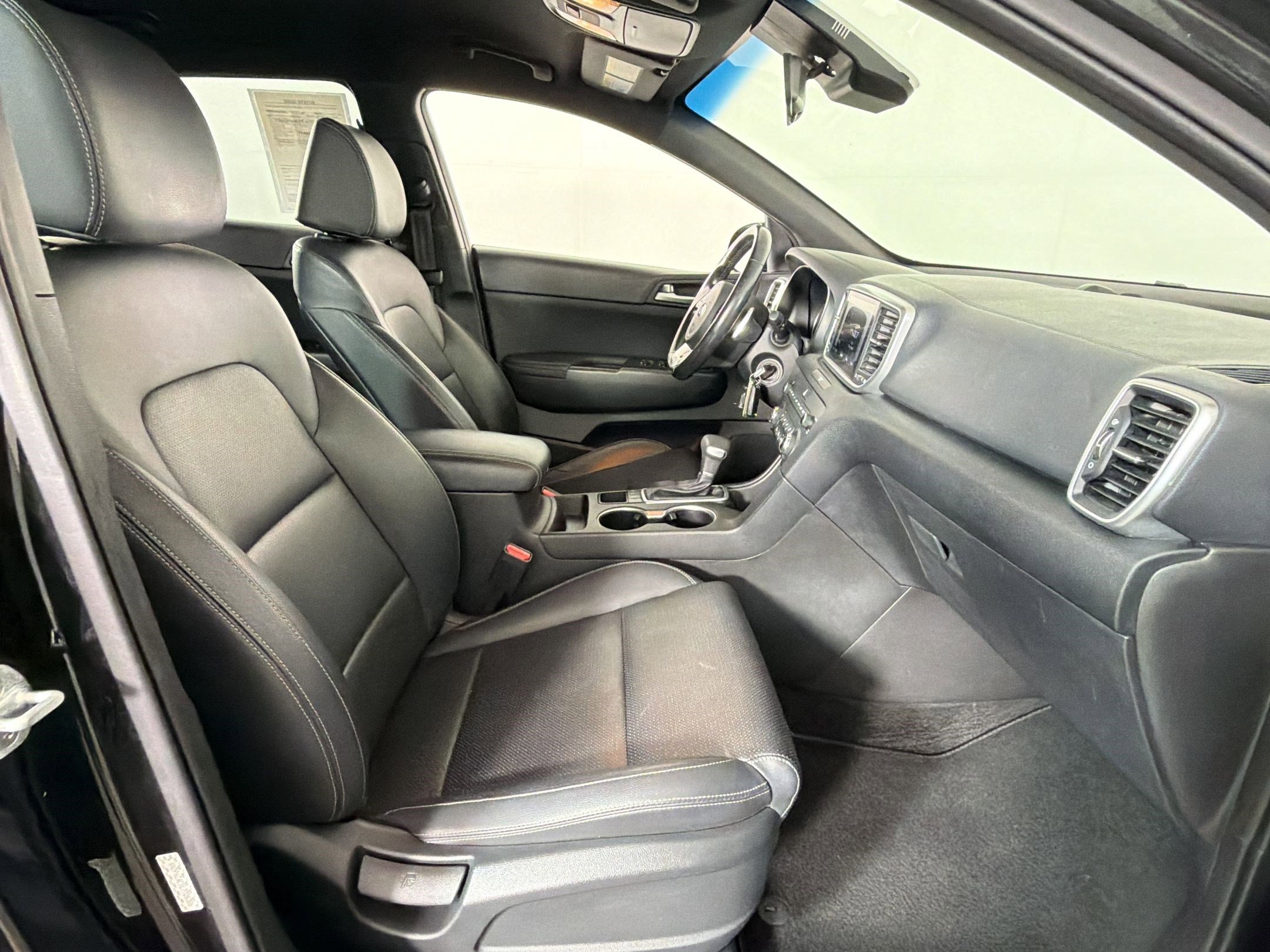 Used 2020 Kia Sportage S AWD/4WD image 28