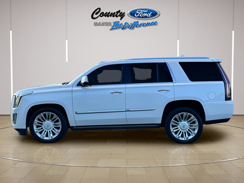 Used 2016 Cadillac Escalade Platinum AWD/4WD image 3