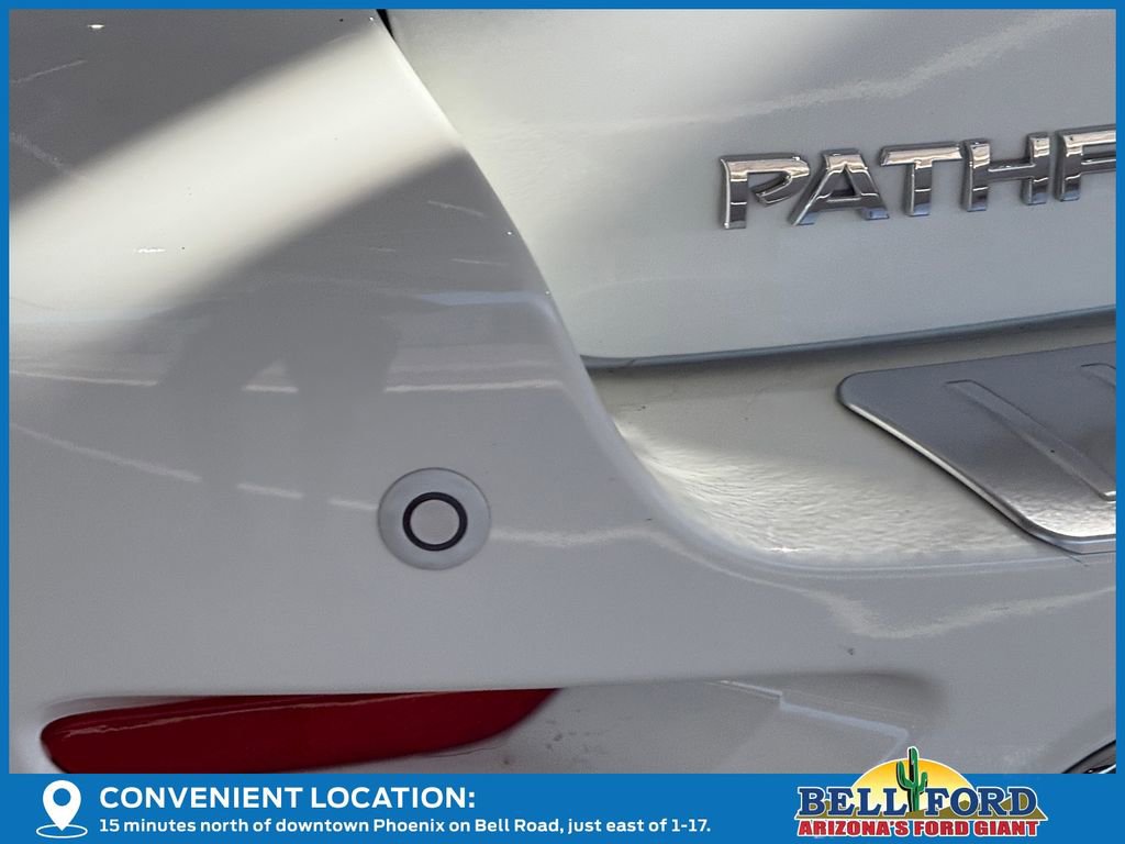 Used 2017 Nissan Pathfinder SL w/ Cargo Package image 11