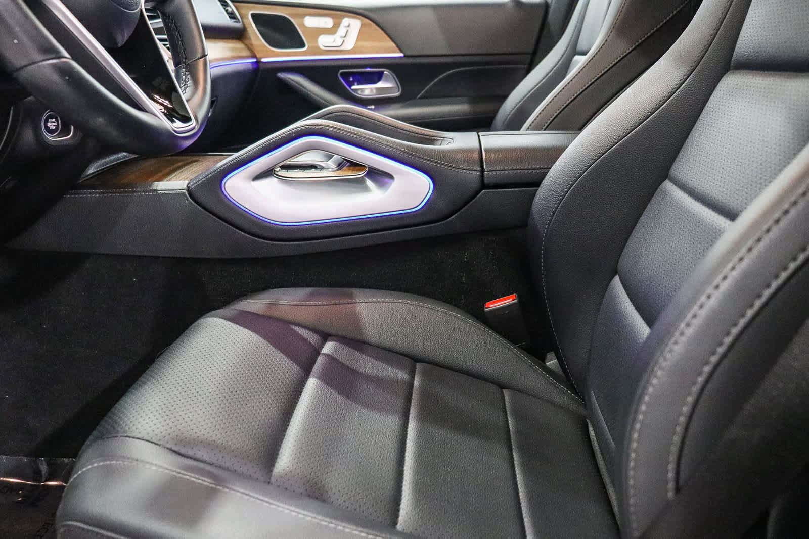 Certified 2025 Mercedes-Benz GLE 450e 4MATIC image 20