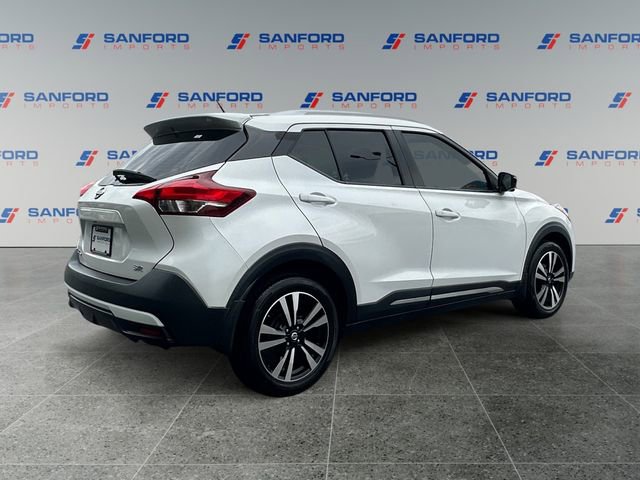 Used 2019 Nissan Kicks SR w/ SR Premium Package FWD image 5