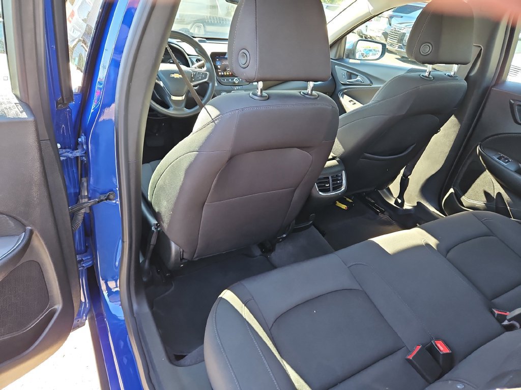 Used 2023 Chevrolet Malibu LT FWD image 17