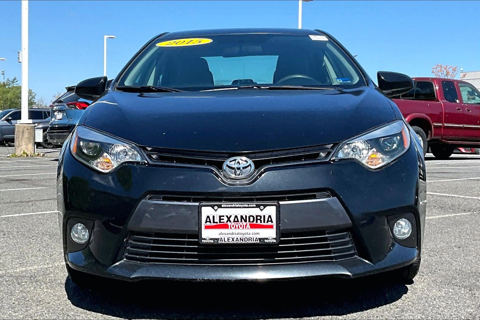 Used 2015 Toyota Corolla LE image 3