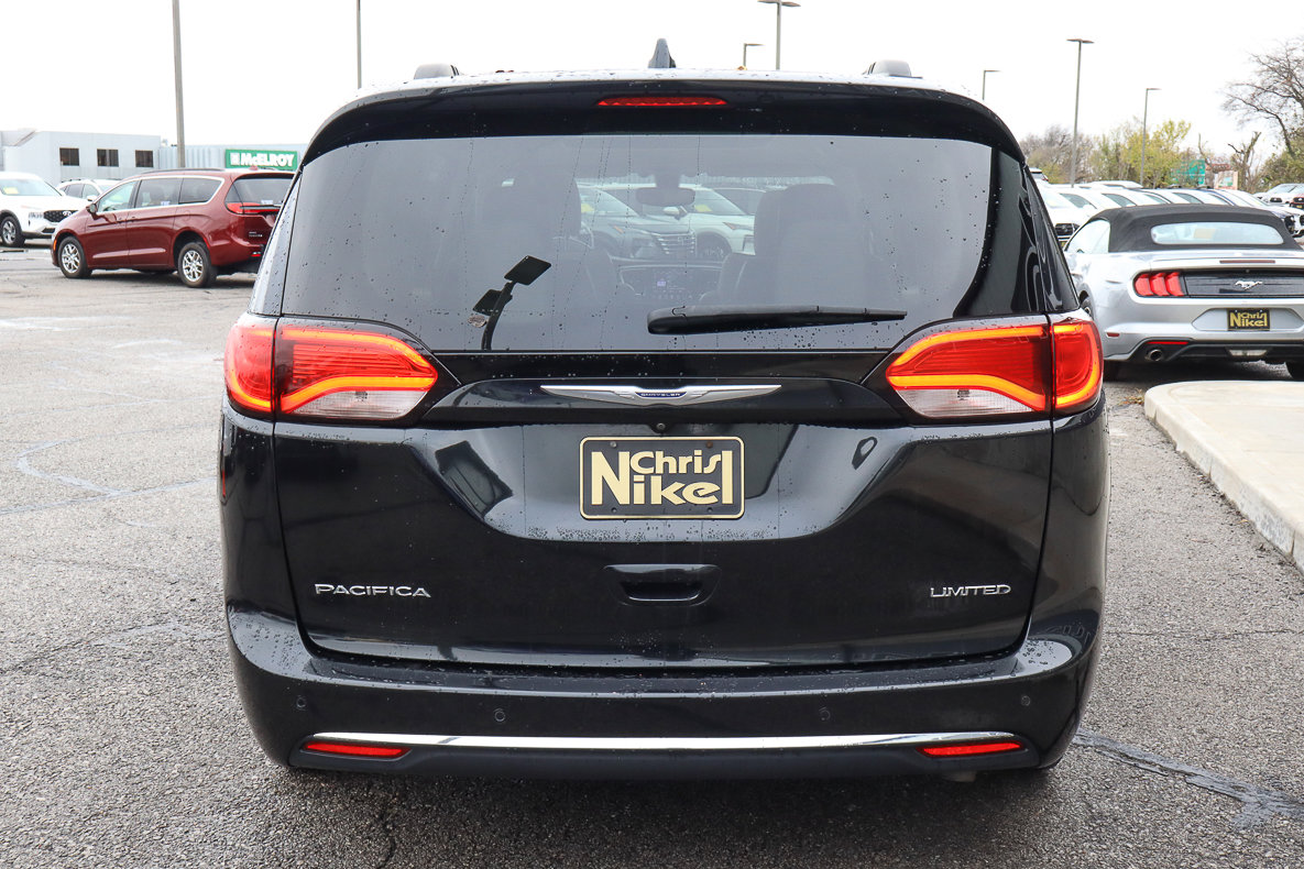Used 2020 Chrysler Pacifica Limited image 5