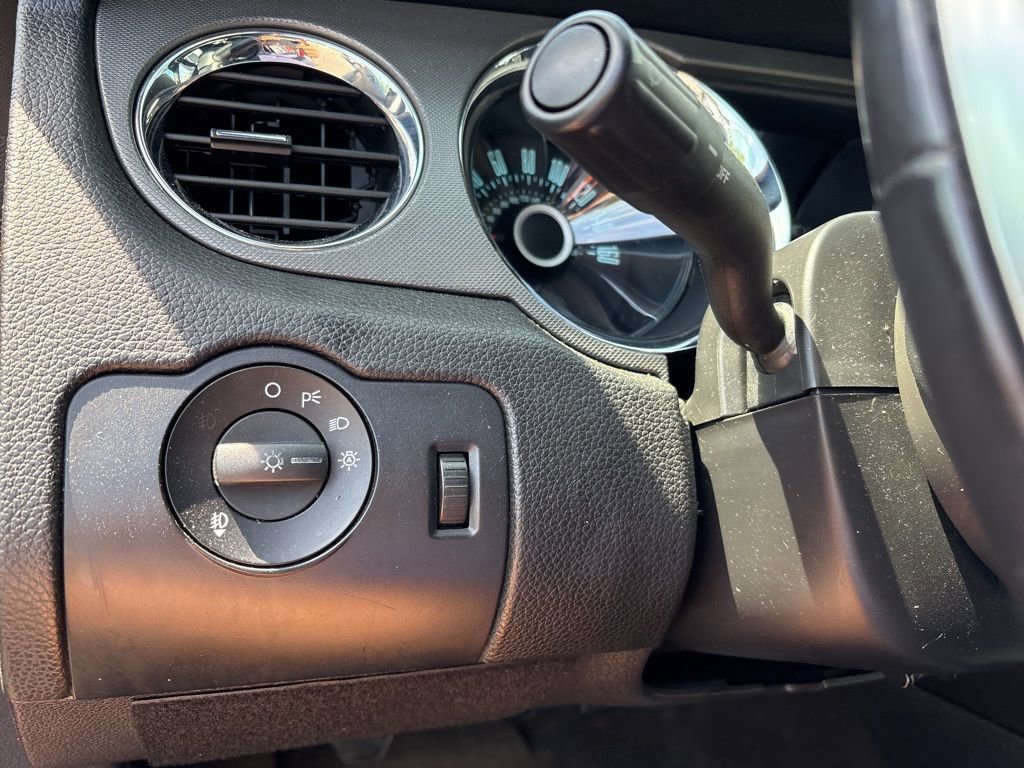 Used 2013 Ford Mustang GT image 17